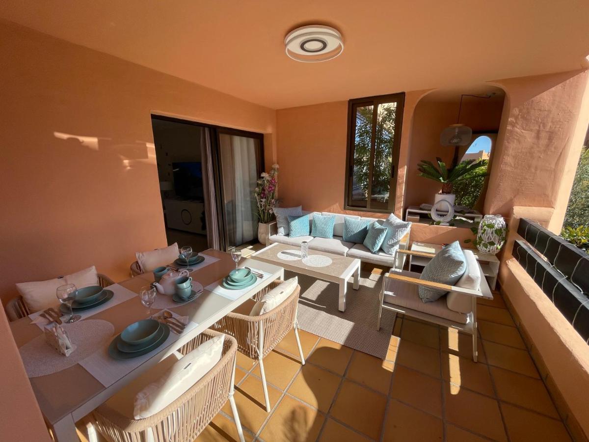 Casares Beach Golf Apartment With Private Garden Direct Pool Access Ngoại thất bức ảnh